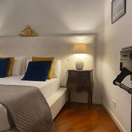 Realpartenope B&B 284 Neapel Exteriör bild